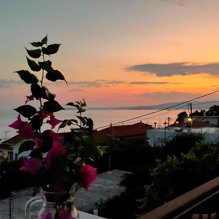 Ocean View Apartment Neo Klima Luaran gambar