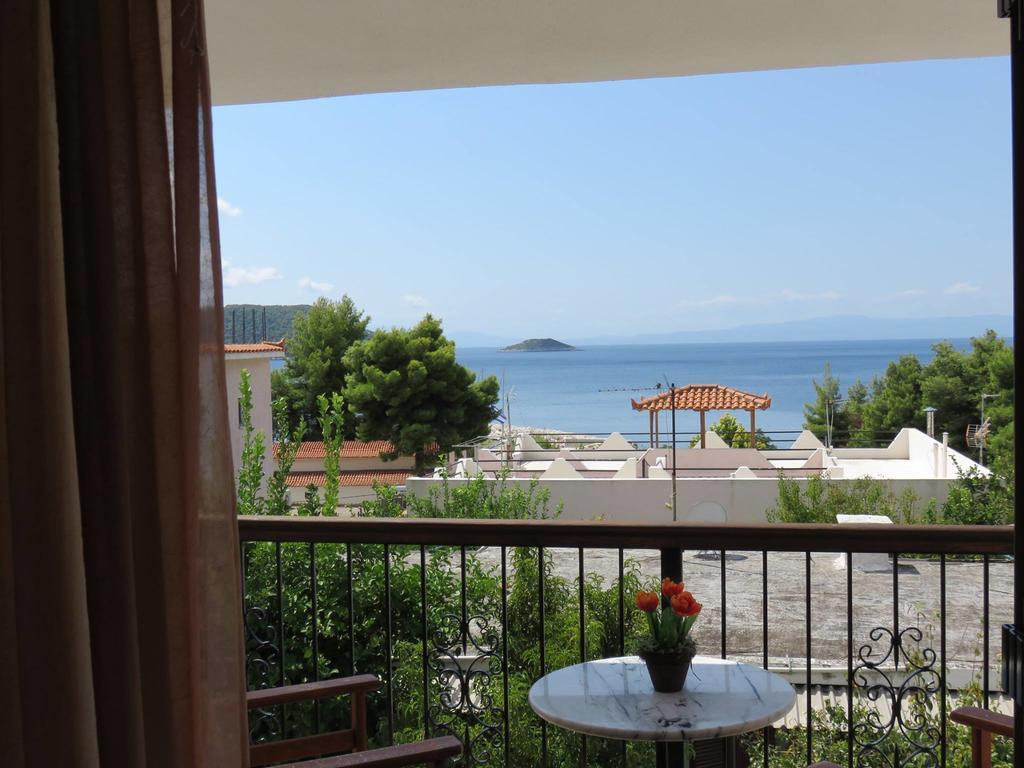 Ocean View Apartment Neo Klima Luaran gambar