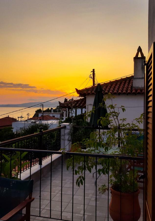 Ocean View Apartment Neo Klima Luaran gambar